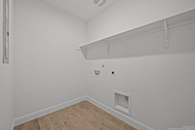 9314 Everly Crk, San Antonio, TX 78263 - washroom featuring washer hookup, electric dryer hookup, light wood-style flooring, laundry area, and gas dryer hookup