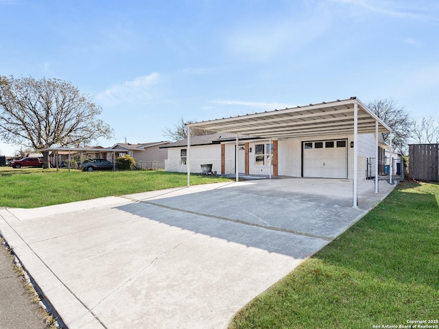 single story home with a front yard