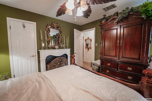 bedroom with ceiling fan