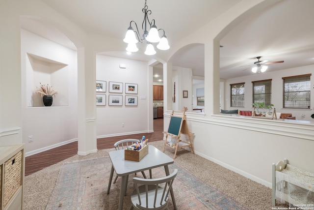 dining space with ceiling fan