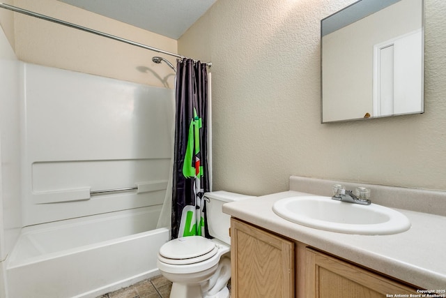 full bathroom featuring toilet, vanity, and shower / tub combo with curtain