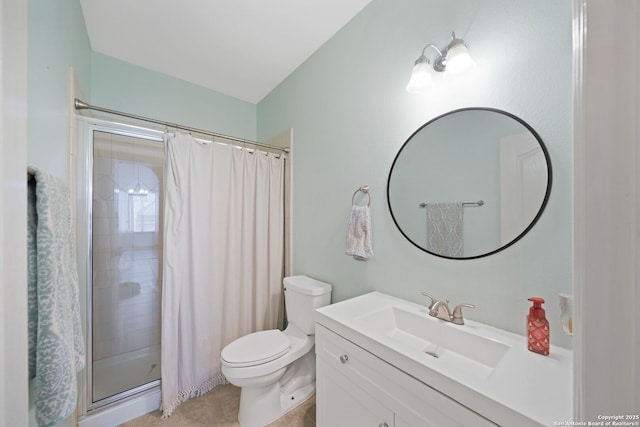 bathroom featuring toilet, a shower with shower curtain, and vanity