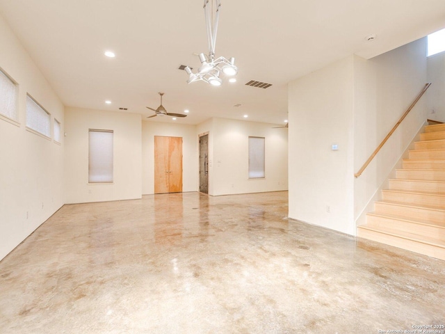 empty room with ceiling fan