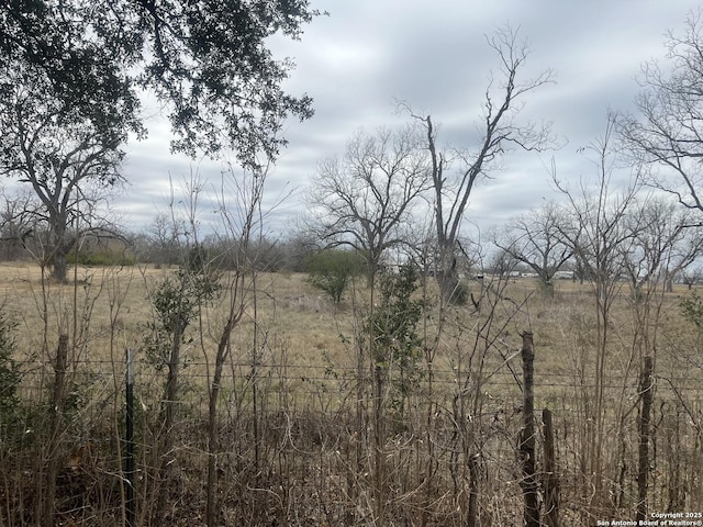 Listing photo 2 for TBDCR6712 County Road 6712, Lytle TX 78059