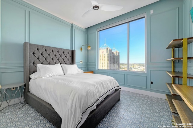 bedroom with ceiling fan