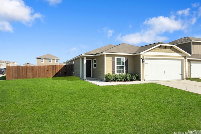 single story home with a front lawn