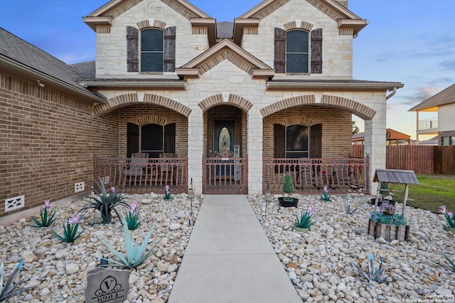 view of front facade with covered porch