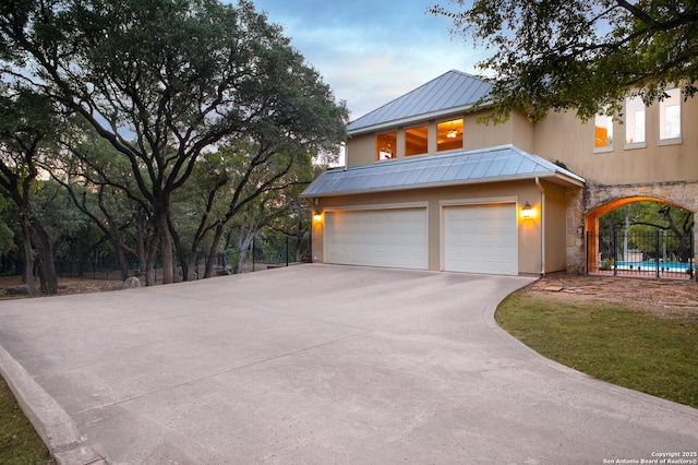 view of front of house featuring a garage