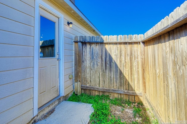 view of property entrance