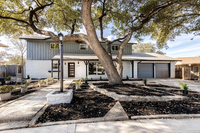 view of front of house featuring a garage