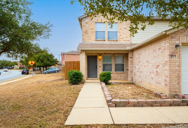 view of front of property