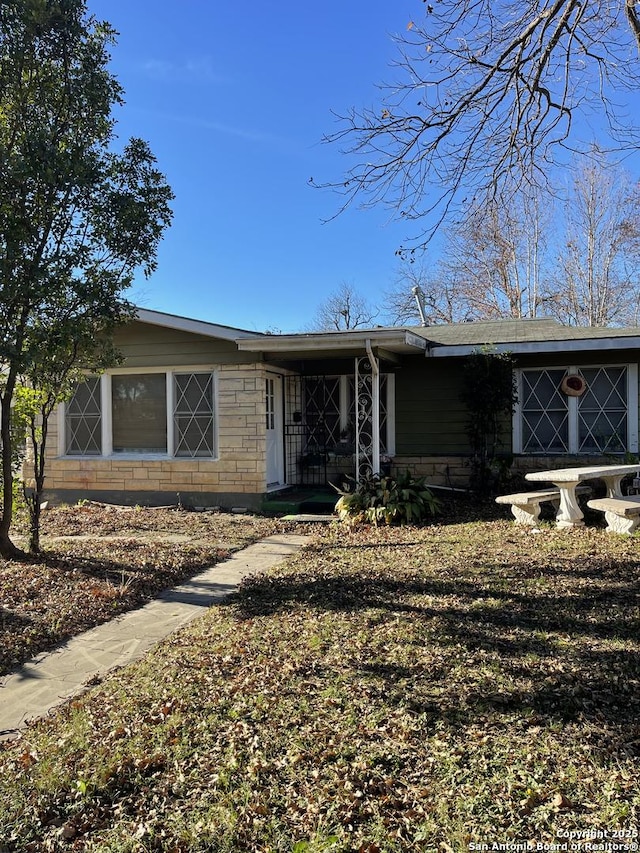 view of front of house