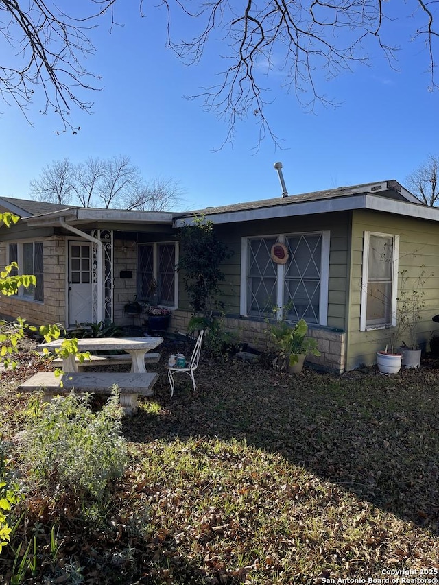 view of front of home