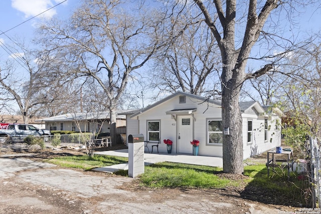 view of front of house