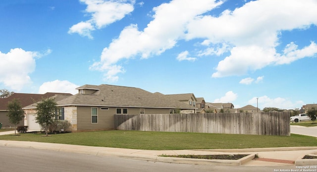 exterior space featuring a lawn