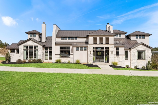 view of front of house featuring a front lawn