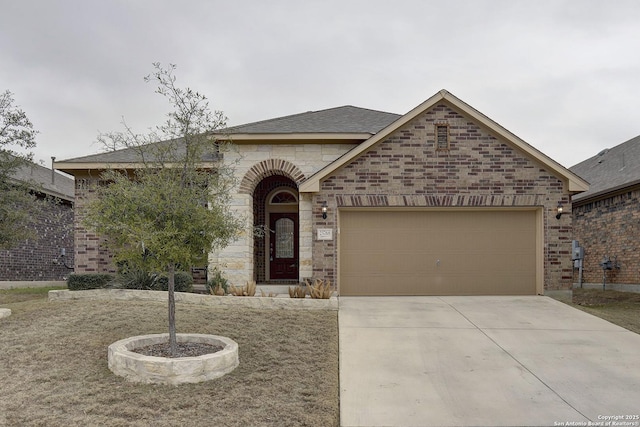 view of front facade with a garage