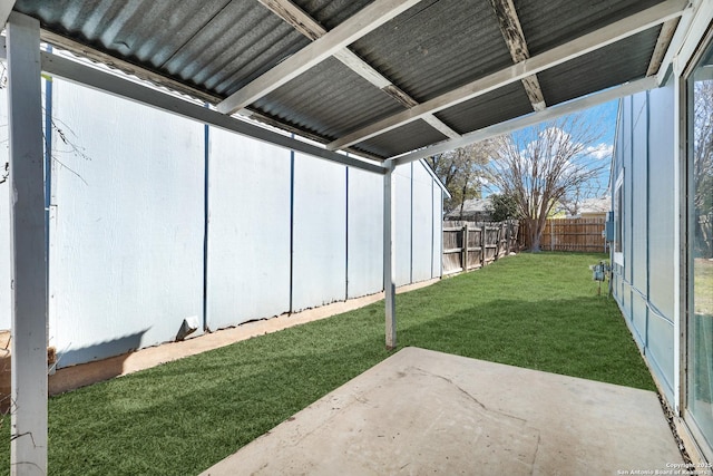 view of yard with a patio area