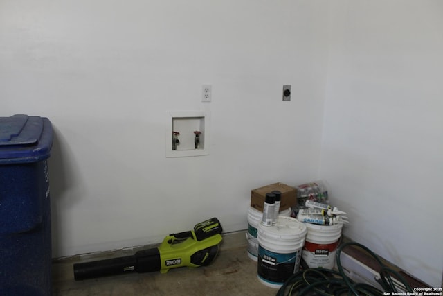 laundry room featuring hookup for an electric dryer and hookup for a washing machine