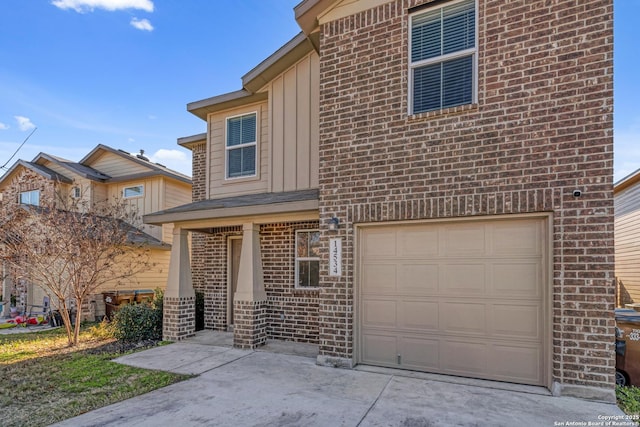 view of front of home featuring a garage