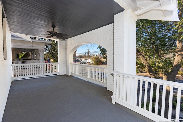 view of patio with ceiling fan and covered porch