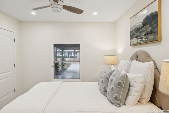 bedroom featuring ceiling fan