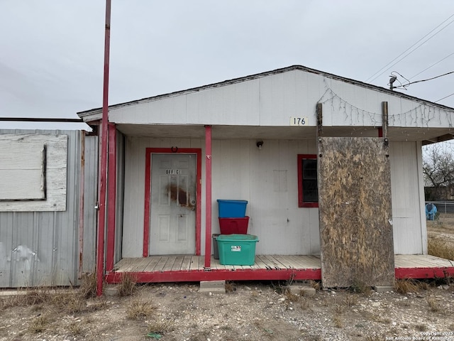 view of entrance to property