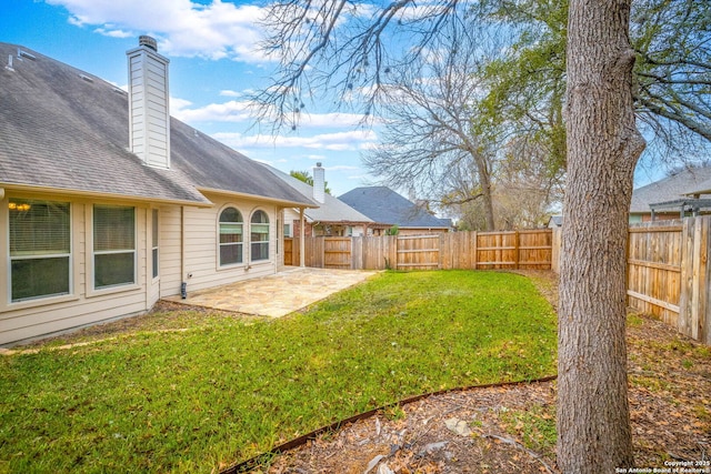 view of yard with a patio