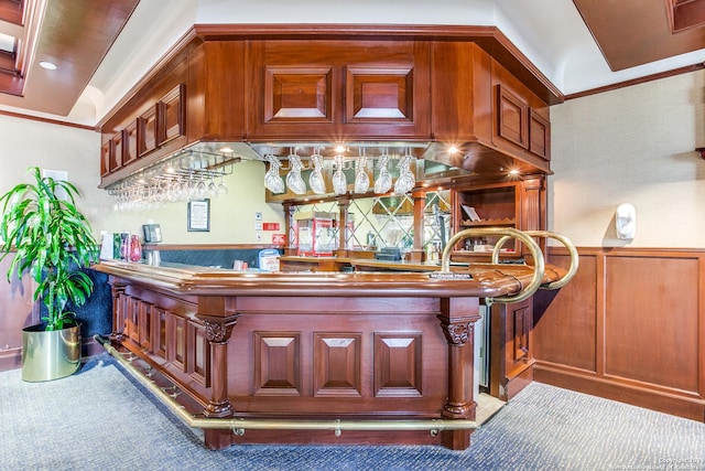 bar with ornamental molding