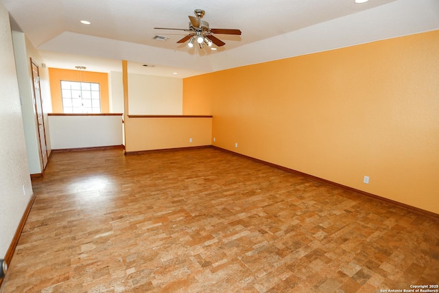 empty room featuring ceiling fan