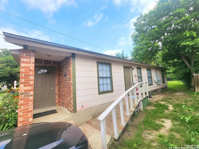 view of front of property