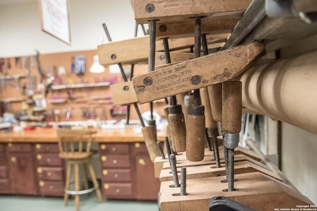 room details featuring a workshop area