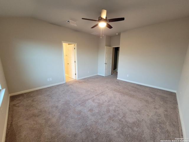 unfurnished room with light carpet and ceiling fan