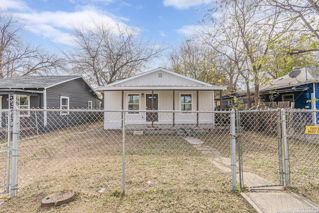 bungalow-style house with covered porch