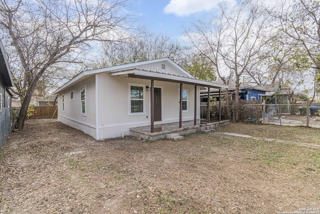 view of front of house with a porch