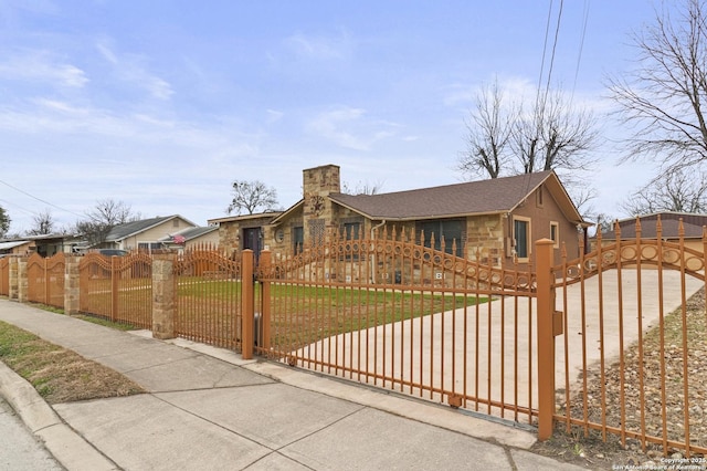 view of front of property with a front lawn