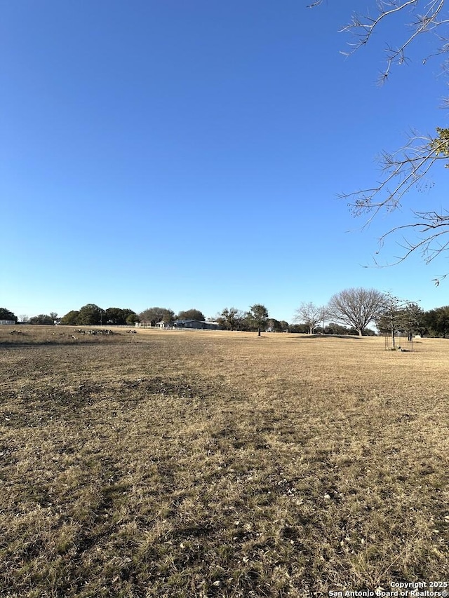 Listing photo 2 for 4 Woodview Cir, Bandera TX 78003