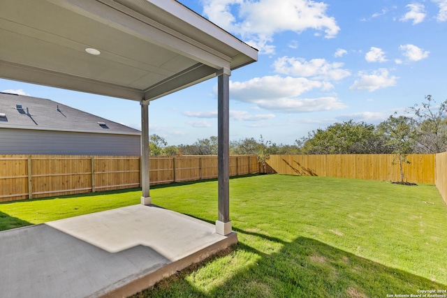 view of yard with a patio area