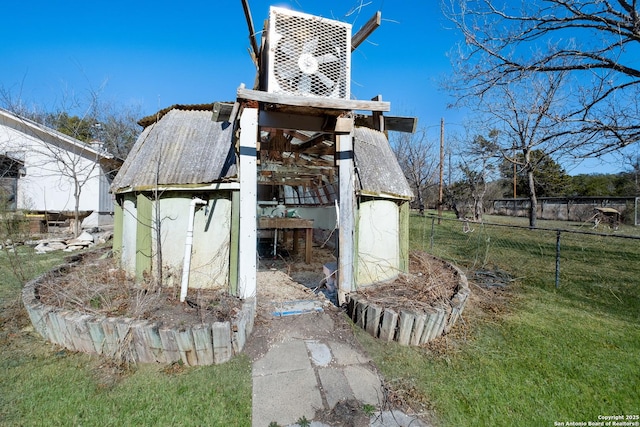 view of outdoor structure