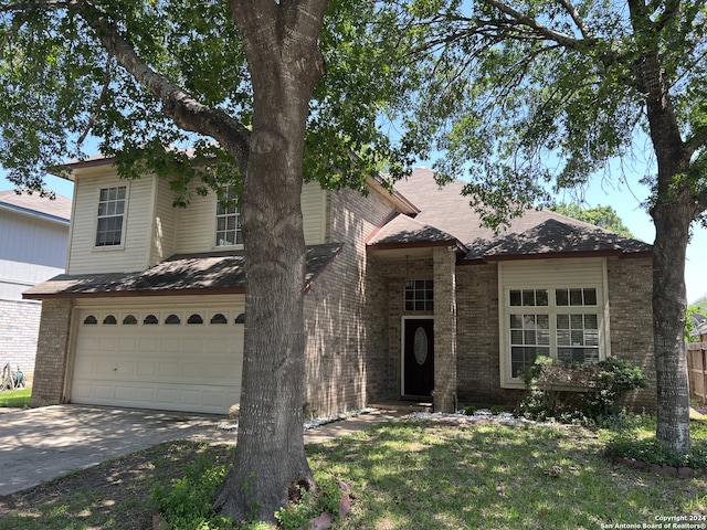 view of front facade with a garage