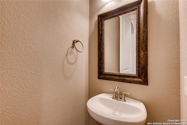 bathroom with sink