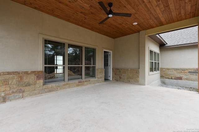 view of patio / terrace with ceiling fan