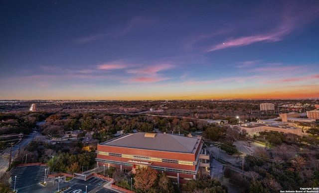 view of aerial view at dusk