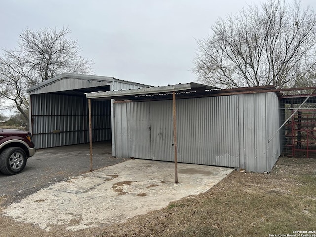 view of outbuilding