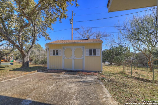 view of outbuilding