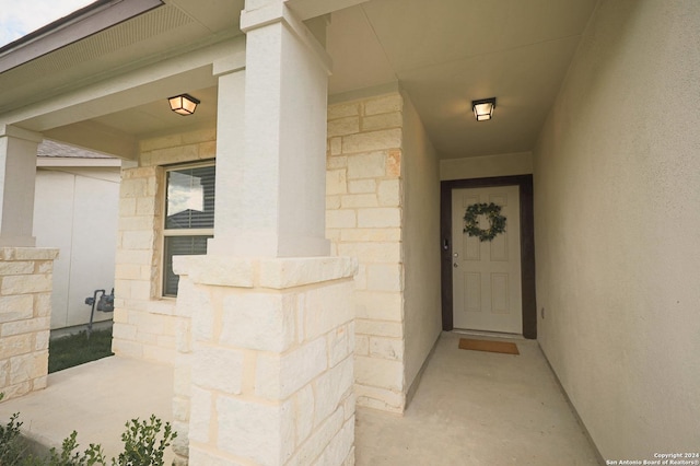 view of doorway to property