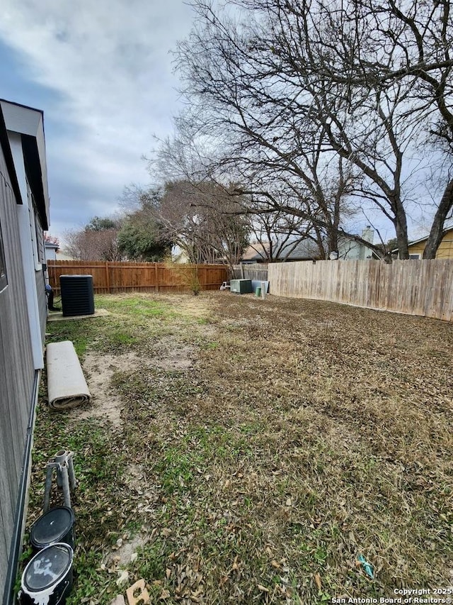 view of yard with cooling unit