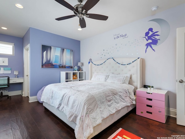 bedroom featuring dark wood-type flooring and ceiling fan