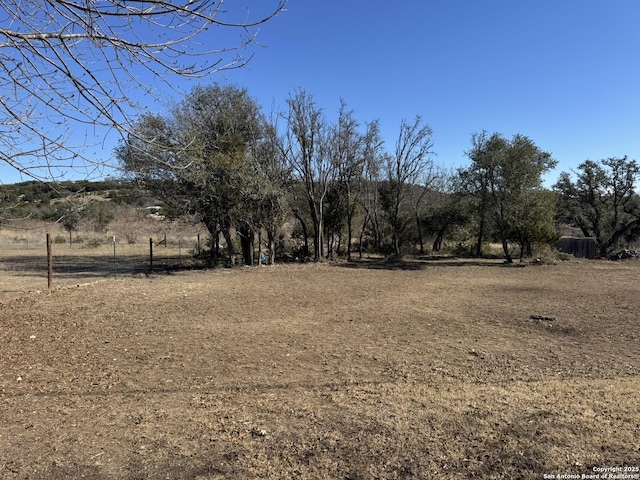 view of yard featuring a rural view