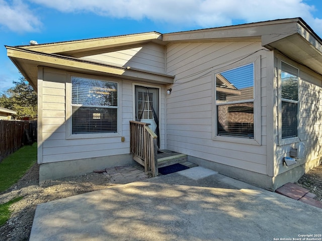 view of front of property featuring a patio